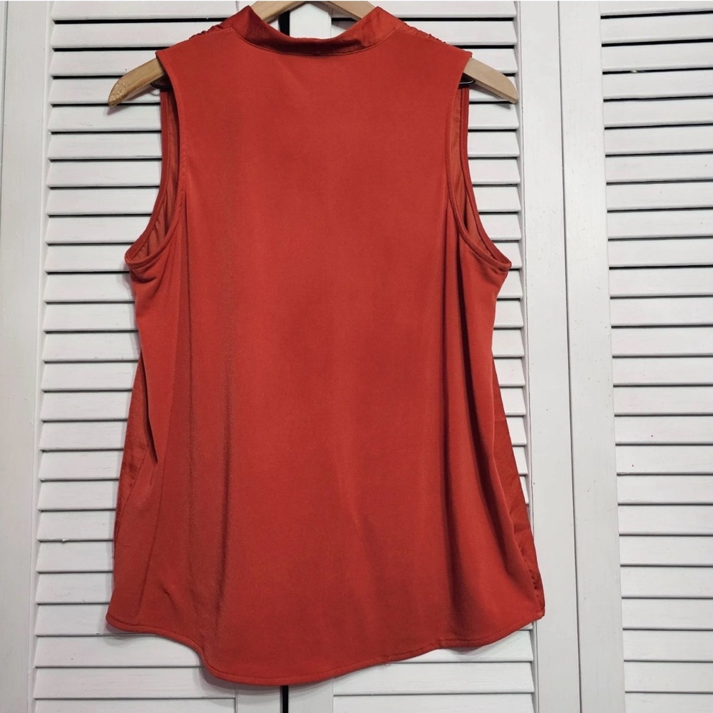 Banana Republic - Sleeveless‎ Blouse - Picture 4 of 9